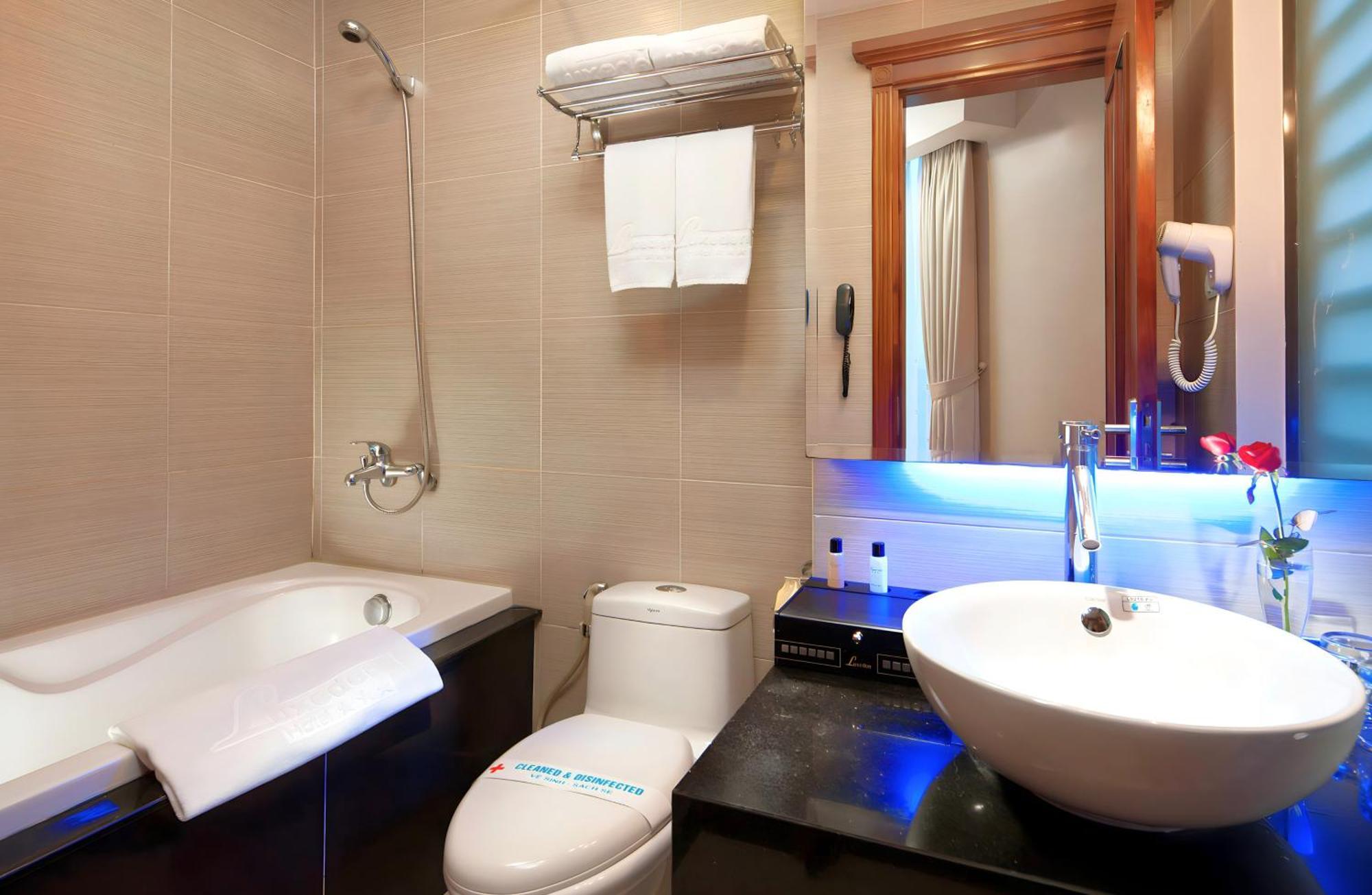 Luxeden Hotel Hanoi Luaran gambar