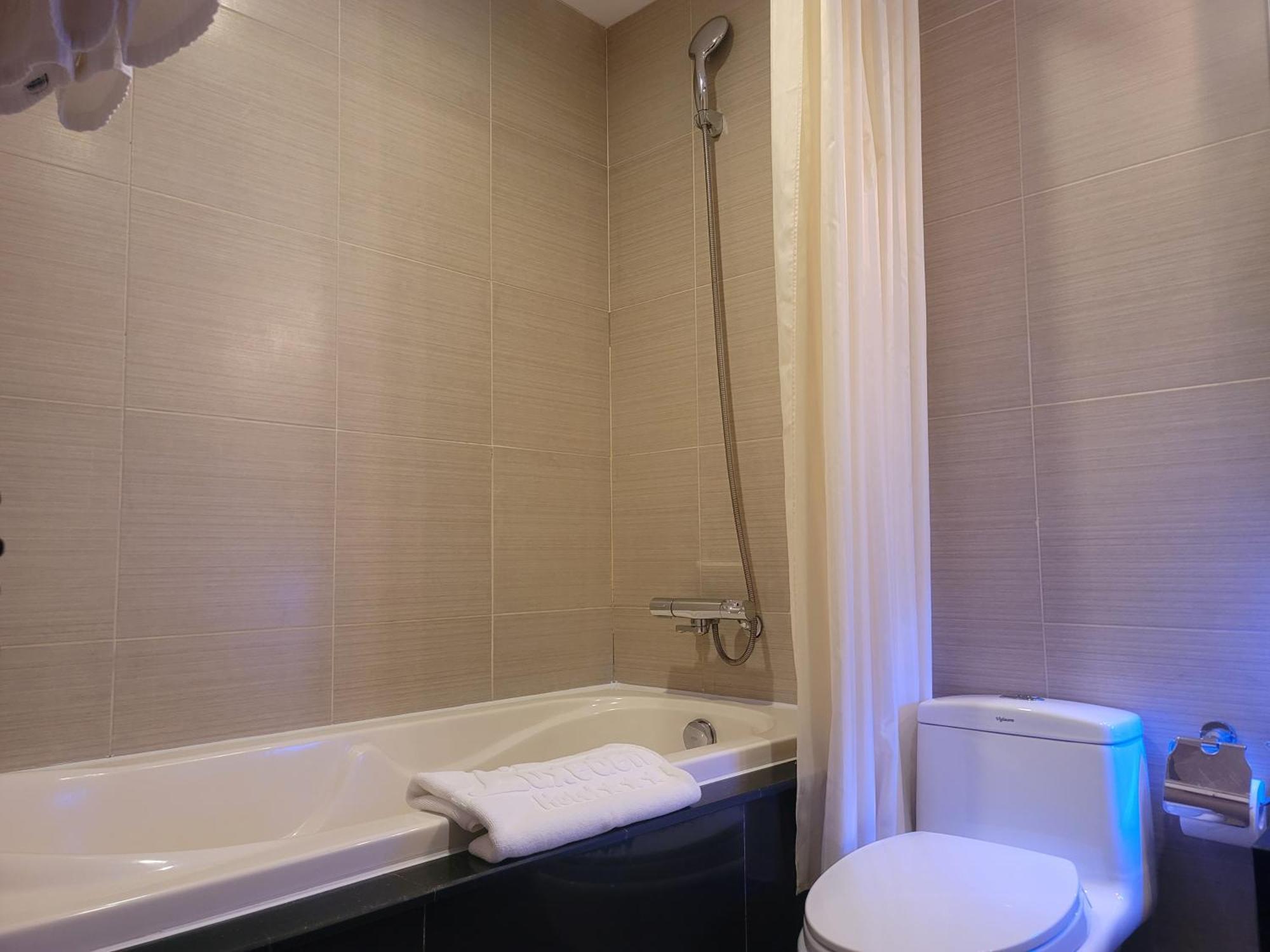Luxeden Hotel Hanoi Luaran gambar