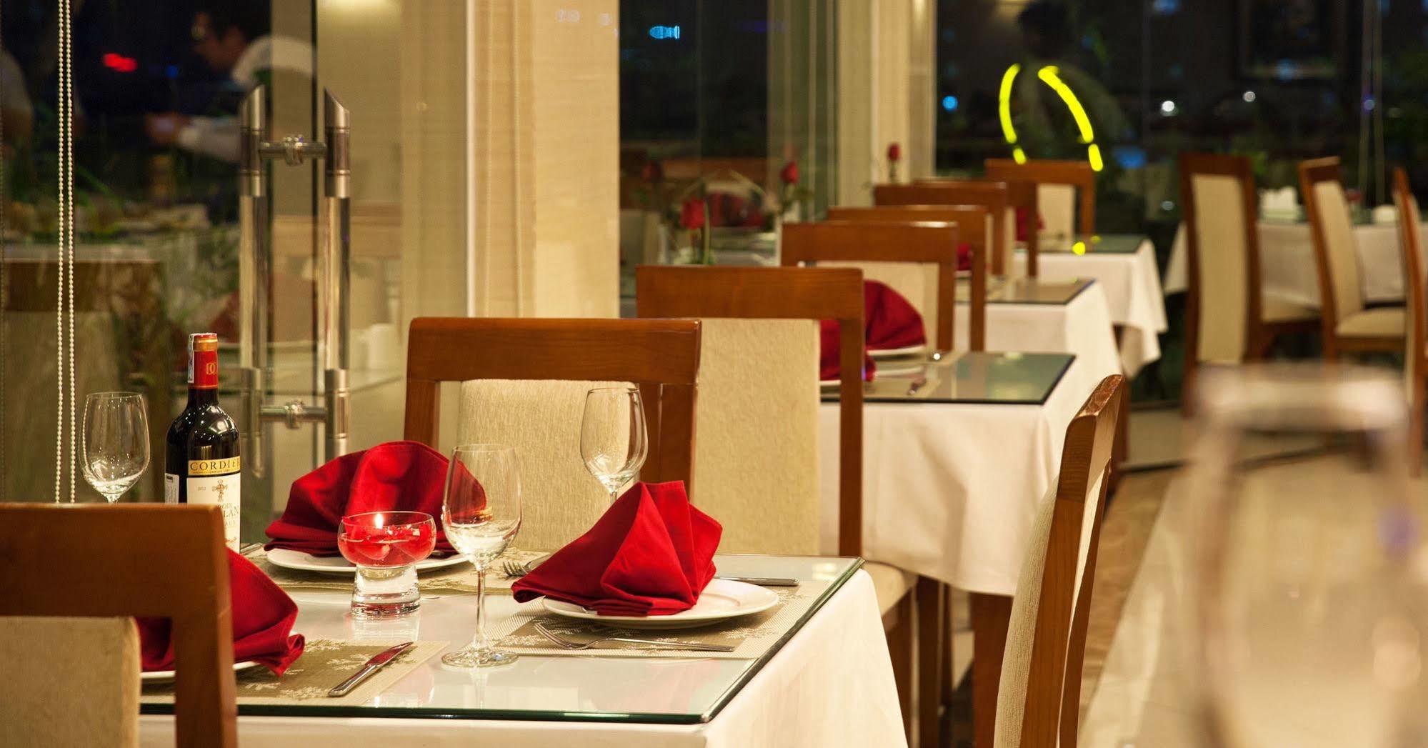 Luxeden Hotel Hanoi Luaran gambar